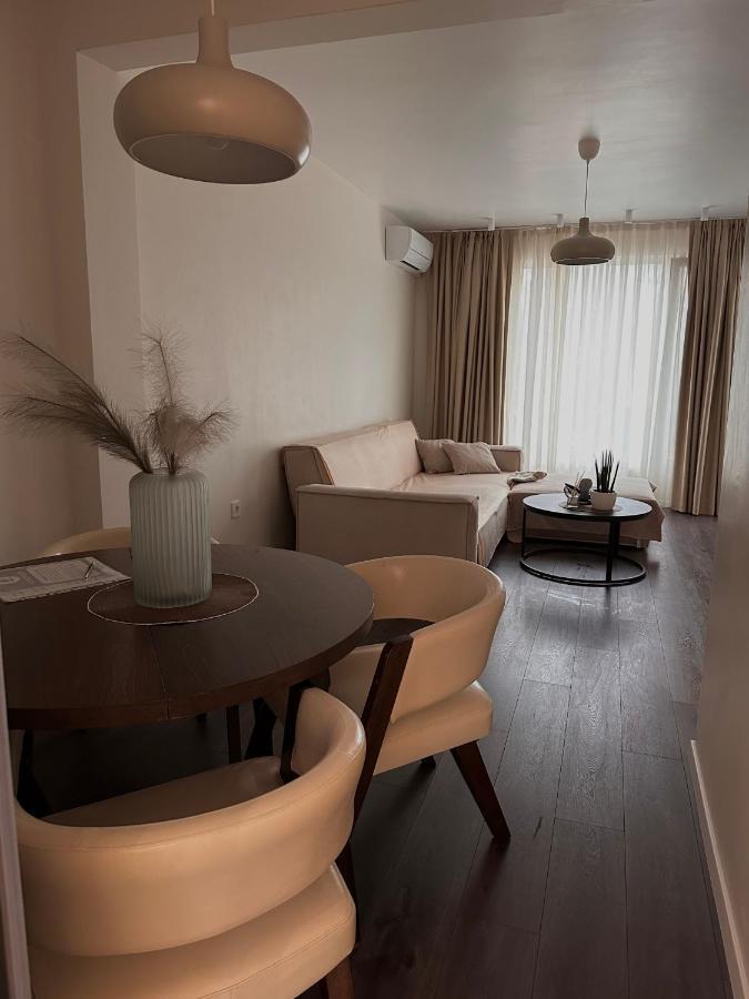 New Luxury Furnished Apartment - Beach, Varna Center & Fast Wi-Fi Ngoại thất bức ảnh