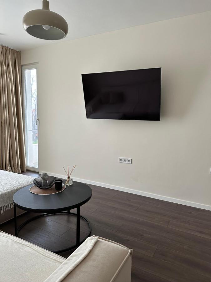 New Luxury Furnished Apartment - Beach, Varna Center & Fast Wi-Fi Ngoại thất bức ảnh